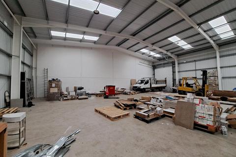 Industrial unit to rent, Unit F1 Trentham Trade Park, Stoke-on-Trent, ST4 8GA