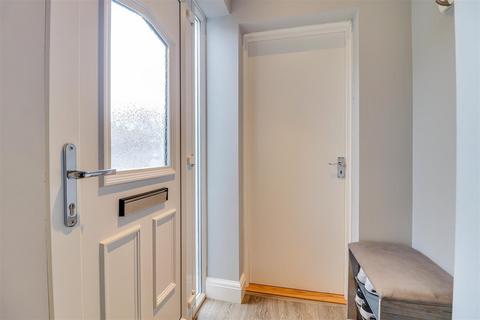42 Barnard Road, Leigh-on-sea, SS9 3PH