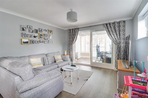42 Barnard Road, Leigh-on-sea, SS9 3PH