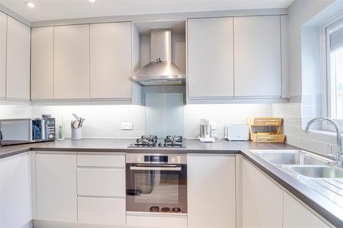 42 Barnard Road, Leigh-on-sea, SS9 3PH