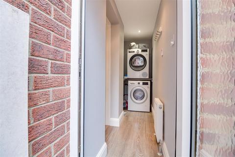 42 Barnard Road, Leigh-on-sea, SS9 3PH