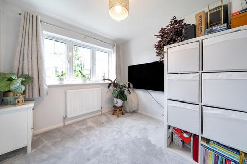 83 Copthall Road West, Ickenham, Uxbridge, UB10 8HS
