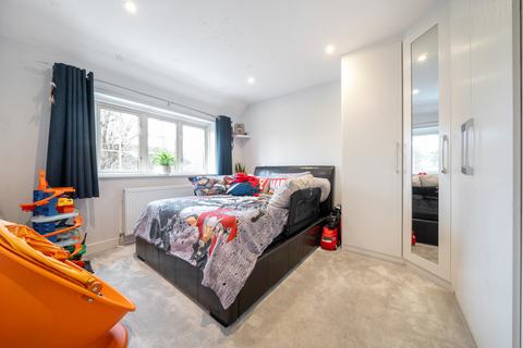 undefined, Copthall Road West, Ickenham, Uxbridge