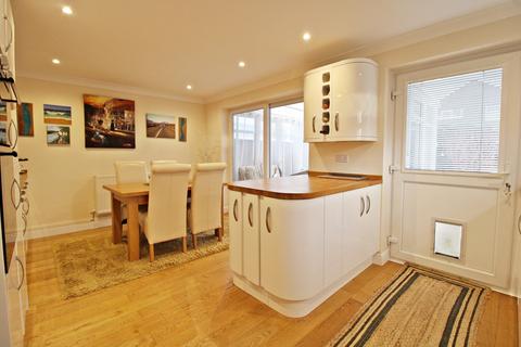 9 Campton Place, Beddau, Pontypridd, CF38 2RT