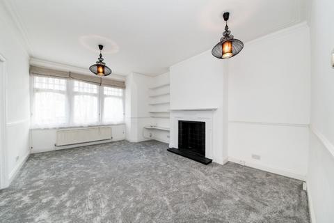 2 bedroom flat to rent, Glenmore Road, Belsize Park NW3