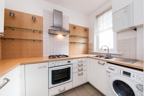 2 bedroom flat to rent, Glenmore Road, Belsize Park NW3