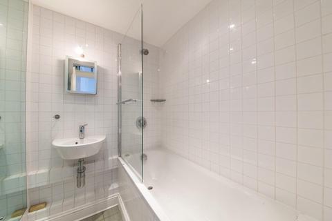 2 bedroom flat to rent, Glenmore Road, Belsize Park NW3