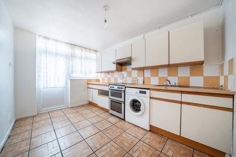 2 bedroom house for sale, Bircham Path, London