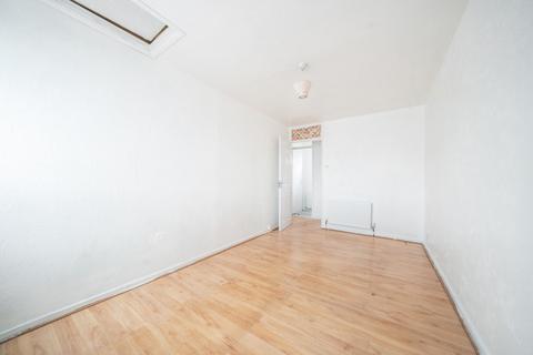 2 Bircham Path, London, SE4 2HY