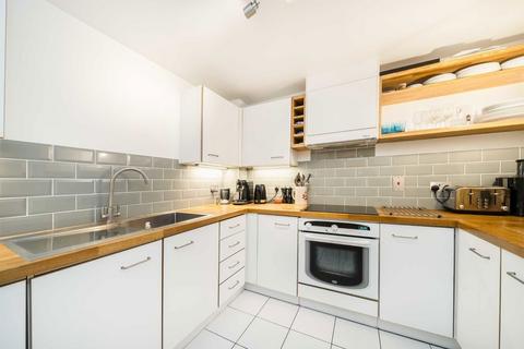 2 bedroom flat for sale, Townmead Road, London SW6