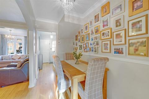 3 bedroom terraced house for sale, Stamford Road, Dagenham, Essex