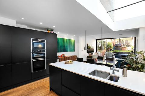 27 Egbert Road, Hyde, Winchester, SO23 7EB