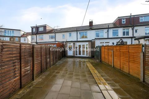 3 bedroom terraced house for sale, Cowdrey Close, Enfield