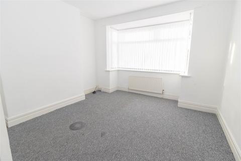 2 bedroom flat for sale, Billy Mill Avenue, North Shields