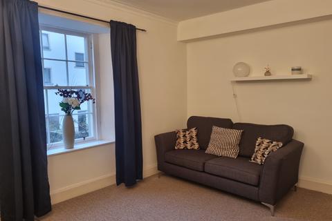 1 bedroom flat to rent, Clarence Street, Edinburgh EH3