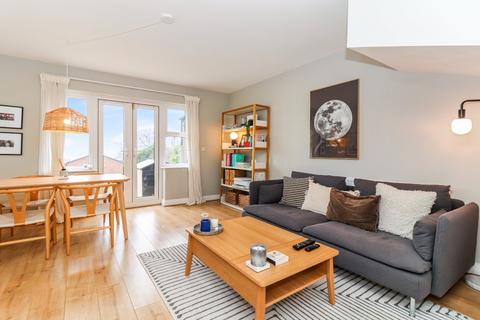 42 Alma Road, Chesham, HP5 3HD