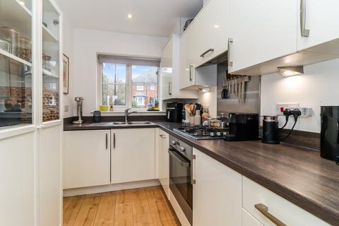 42 Alma Road, Chesham, HP5 3HD