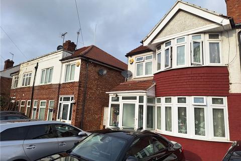 1 bedroom in a house share to rent, Wyresdale Crescent, Perivale, Greenford, UB6