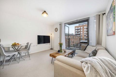 1 bedroom flat to rent, Hastings Road, London E16