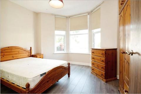 1 bedroom apartment for sale, Claude Road, Roath, Cardiff