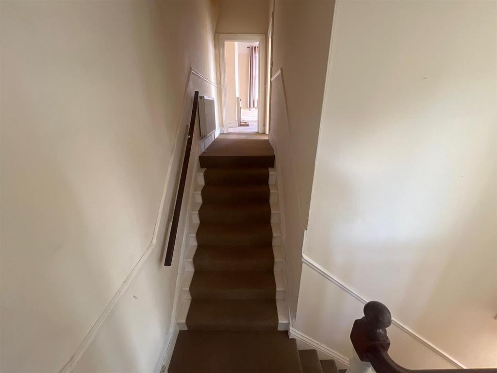 98a Stairs v2.jpg