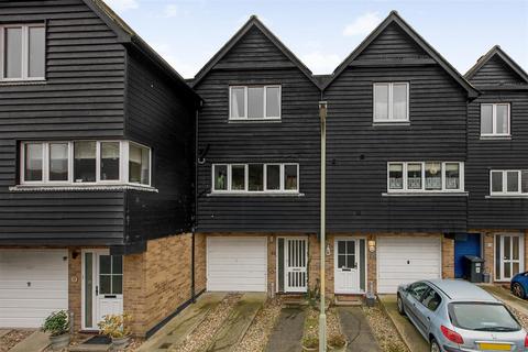 3 bedroom terraced house for sale, Island Wall, Whitstable