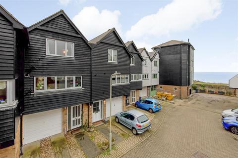 3 bedroom terraced house for sale, Island Wall, Whitstable