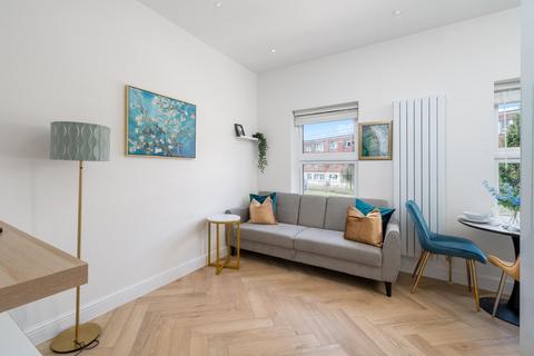 1 bedroom flat to rent, Grafton Road, London