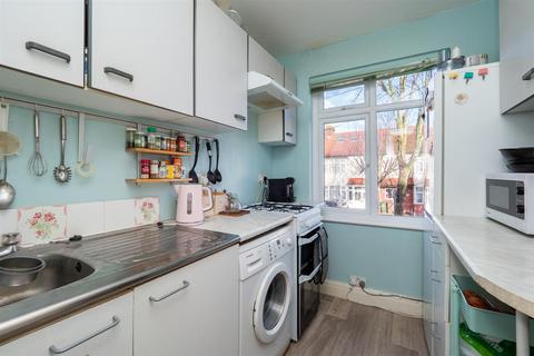 1 bedroom flat for sale, Rosehill Avenue, Sutton