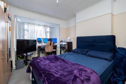 1 bedroom flat for sale, Rosehill Avenue, Sutton