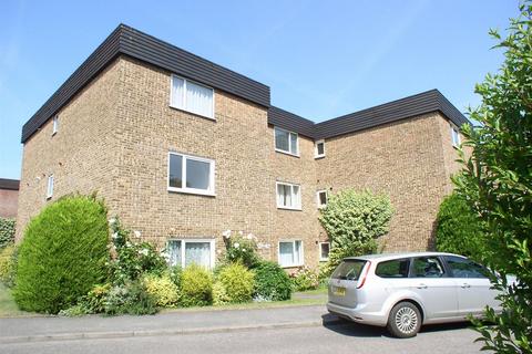 1 bedroom apartment to rent, Mount Felix, Walton on Thames, Surrey