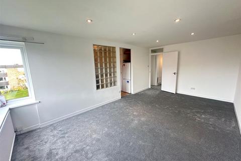 1 bedroom apartment to rent, Mount Felix, Walton on Thames, Surrey