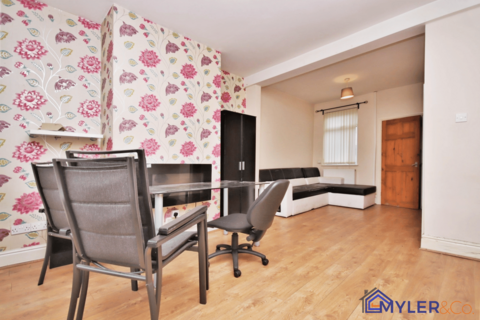 2 bedroom terraced house for sale, Bower Street, Widnes, WA8