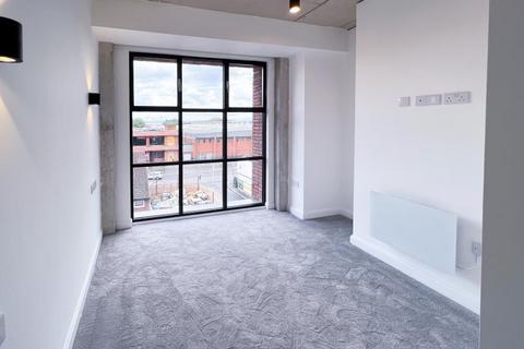 1 bedroom apartment to rent, Apt 7.03:: One Silk St