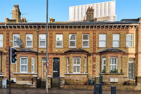 4 bedroom terraced house for sale, Queenstown Road, London, SW8