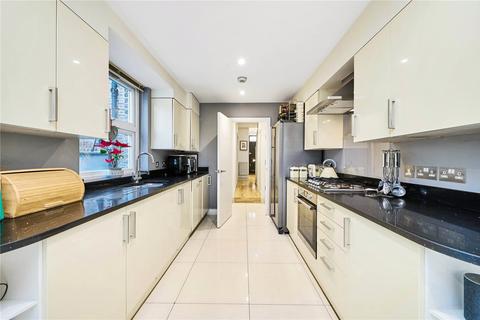 4 bedroom terraced house for sale, Queenstown Road, London, SW8