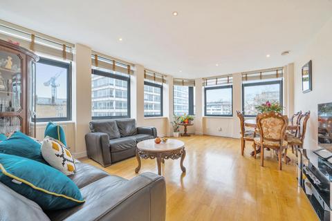 3 bedroom flat for sale, Red Lion Square, Holborn