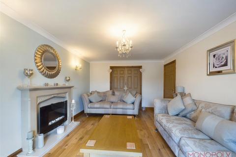 4 bedroom detached house for sale, Maes Telford, Trevor, Llangollen