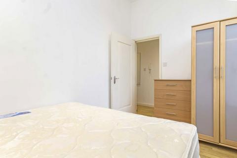 1 bedroom flat to rent, Castletown Road, London W14