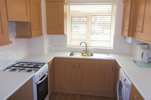 2 bedroom flat to rent, Brighton Road, Worthing BN11