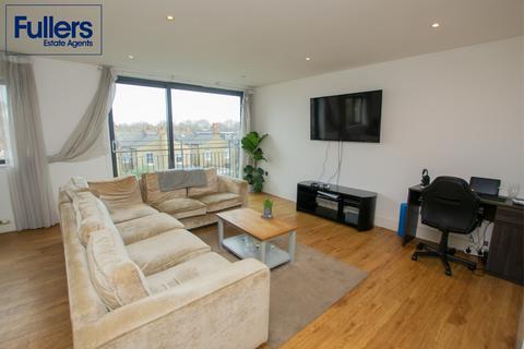 3 bedroom penthouse for sale, Green Lanes, London N21