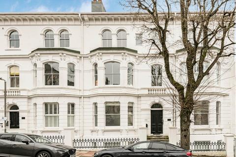 2 bedroom flat for sale, Buckingham Road, Brighton, East Sussex, BN1