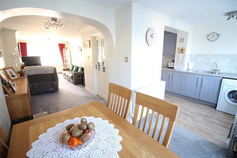 3 bedroom semi-detached house for sale, Eskdale Grove, Leeds LS25