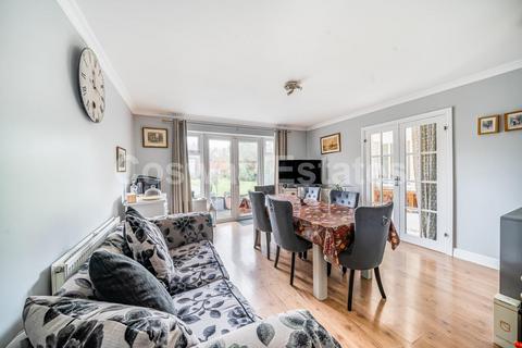 3 bedroom semi-detached house for sale, Hartley Close, Mill Hill, NW7