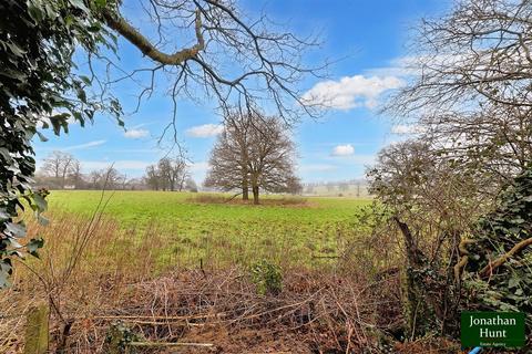 4 bedroom semi-detached house for sale, Vicarage Road, Buntingford SG9