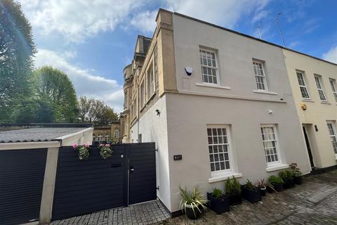 2 bedroom mews for sale, Cobblestone Mews, Clifton, Bristol, BS8