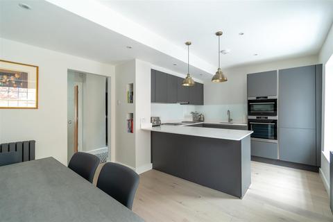 2 bedroom mews for sale, Cobblestone Mews, Clifton, Bristol, BS8