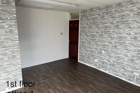 Property to rent, Stamford Street, Stalybridge, SK15