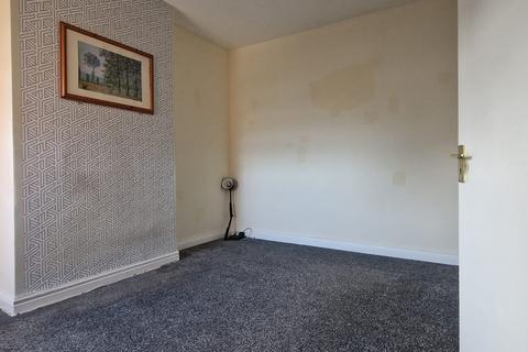 2 bedroom flat to rent, High Street, Kings Heath B14