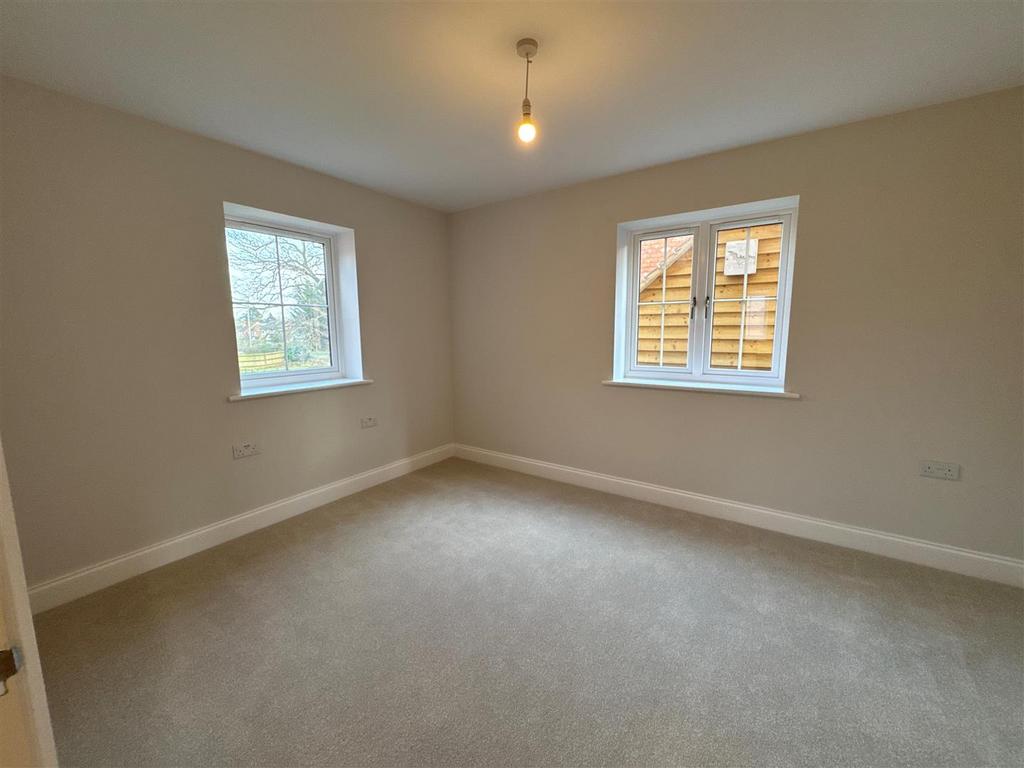 Bedroom 2.jpg